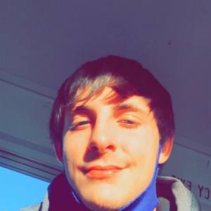 Meet your Posher, Alex